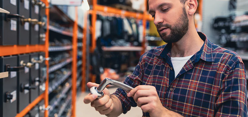 Locksmith For Retail Stores Lockout Services in Huntington Park, California